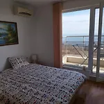 Apartment Milana-2 Sea View *
